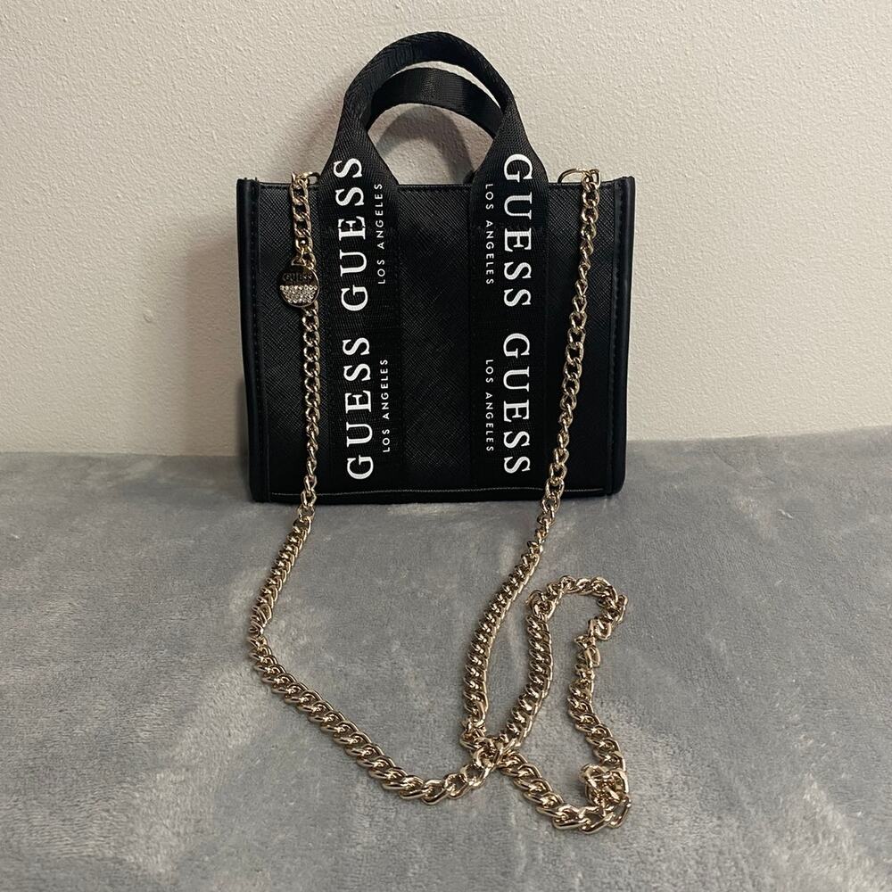GUESS Crossbody Bag Black Faux Leather Small Streetwear Everyday EUC